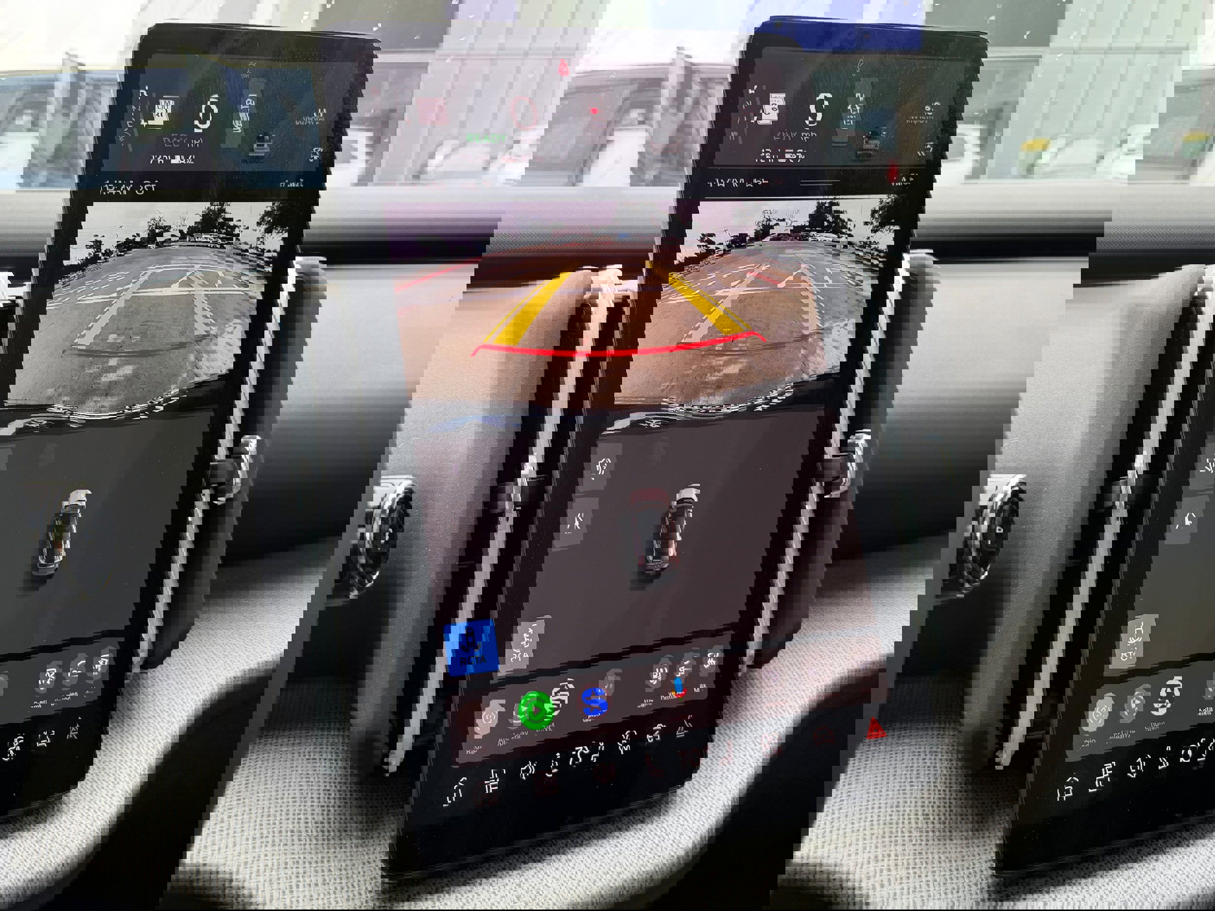 Certified 2025 Volvo EX30 Plus w/ Climate Package image 18