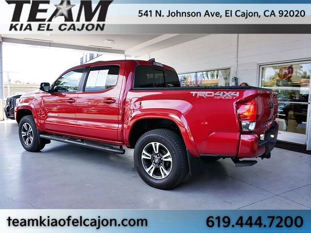 Used 2017 Toyota Tacoma TRD Sport AWD/4WD image 7