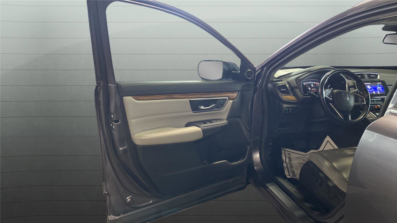 Used 2017 Honda CR-V Touring image 19