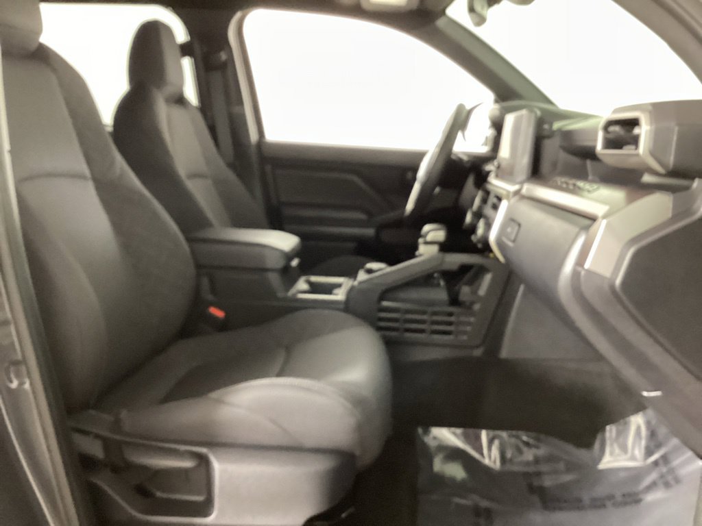 Used 2024 Toyota Tacoma SR5 AWD/4WD image 23