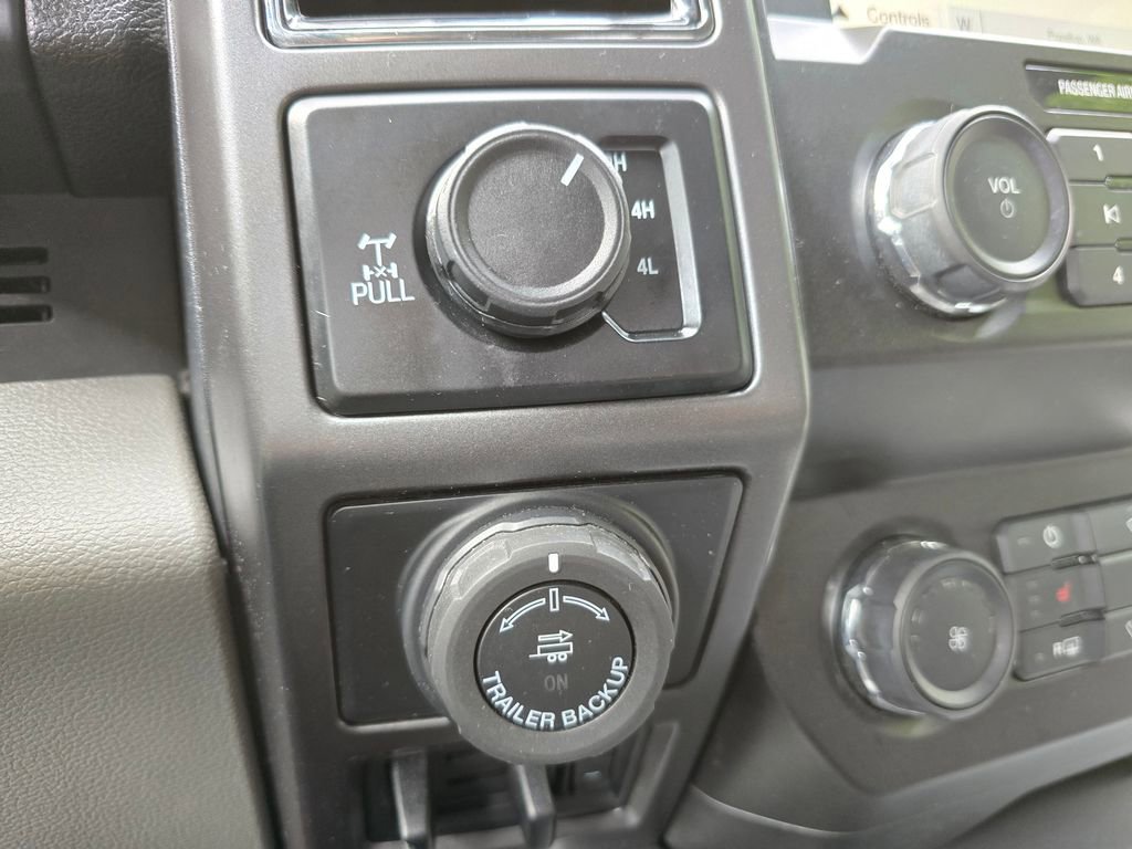 Used 2019 Ford F150 XLT w/ Equipment Group 302A Luxury AWD/4WD image 28