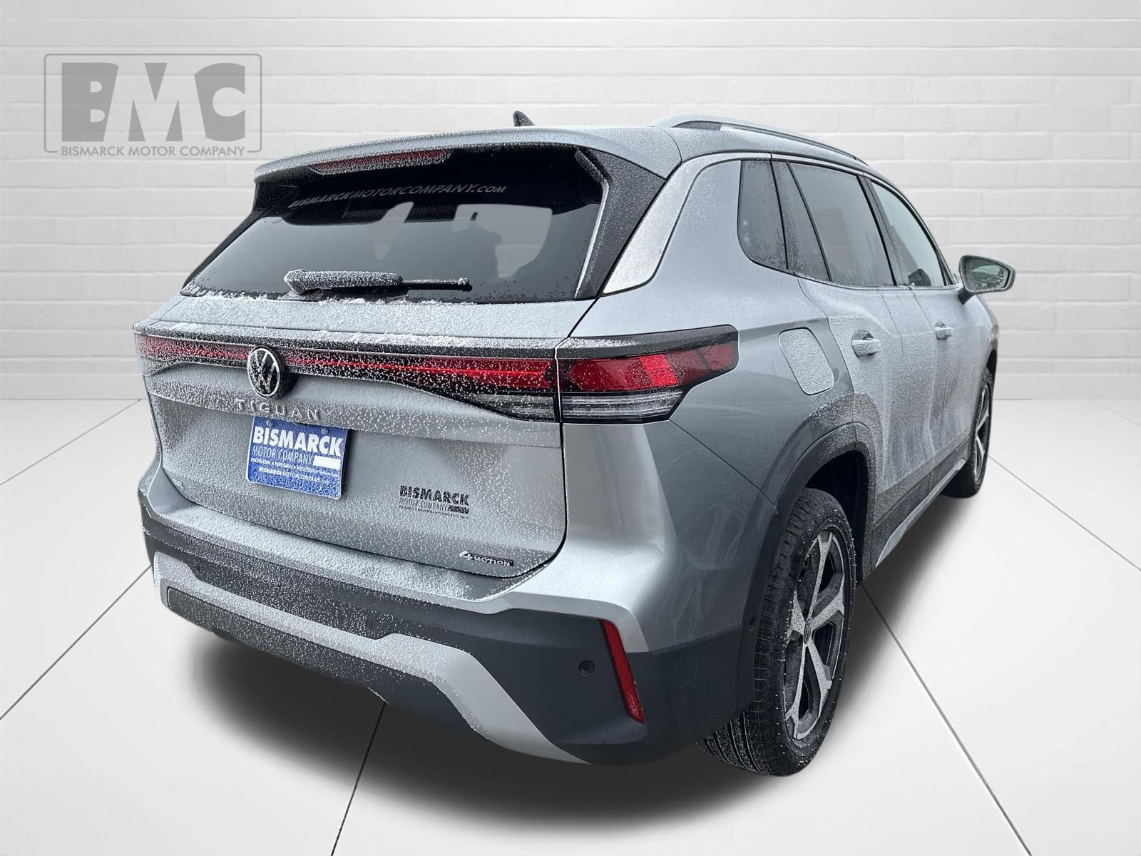 New 2026 Volkswagen Tiguan SE AWD/4WD image 3