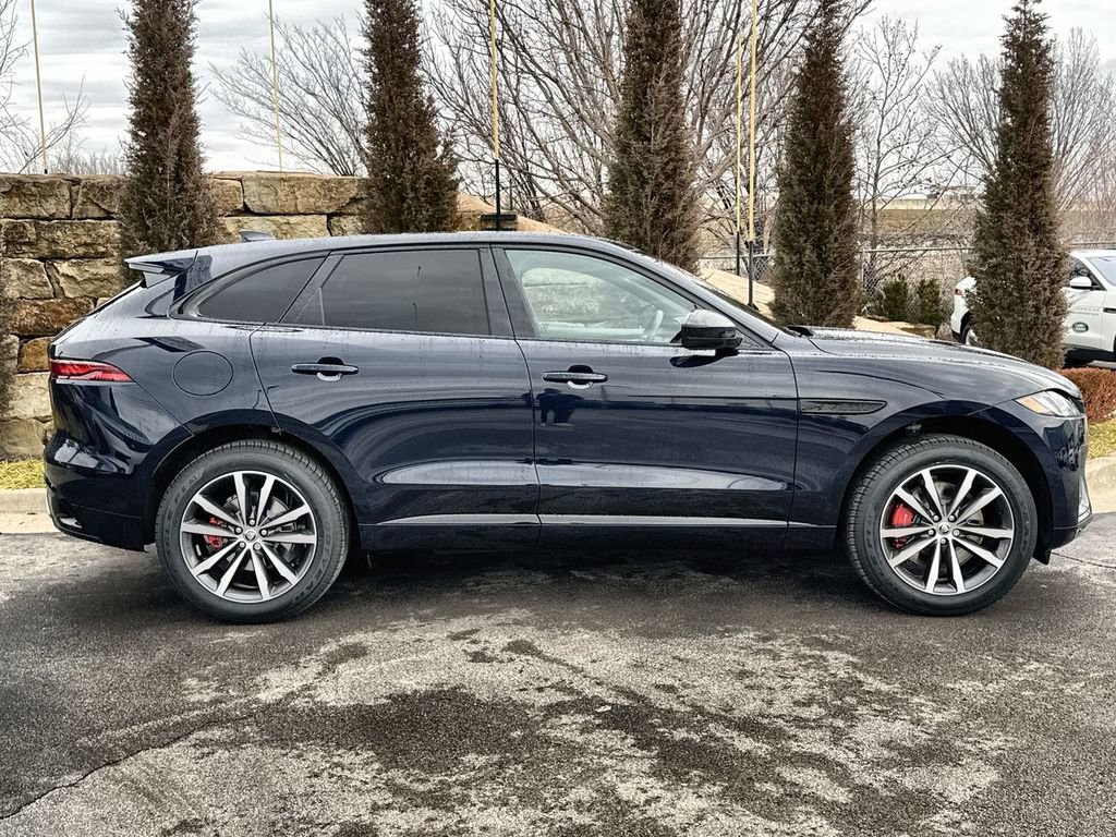 Used 2025 Jaguar F-PACE R-Dynamic S AWD/4WD image 6