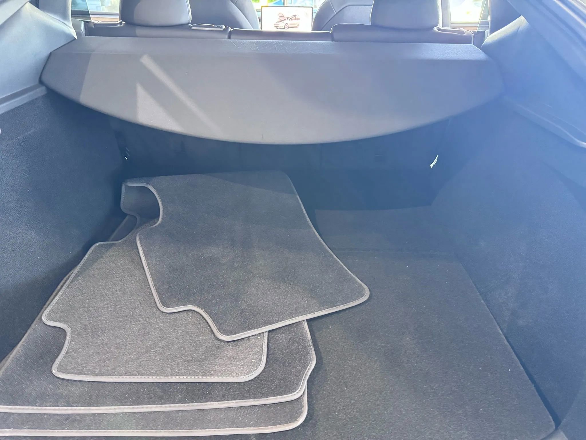 Used 2023 Tesla Model Y Long Range image 19