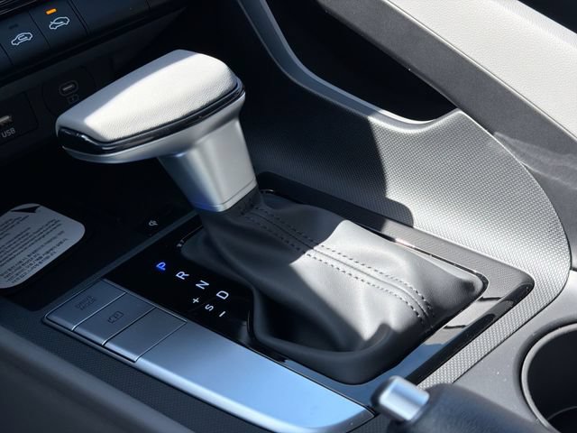 New 2026 Hyundai Elantra Sport FWD image 22