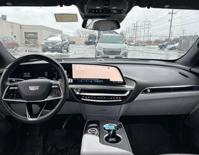 Used 2024 Cadillac Lyriq Sport image 4
