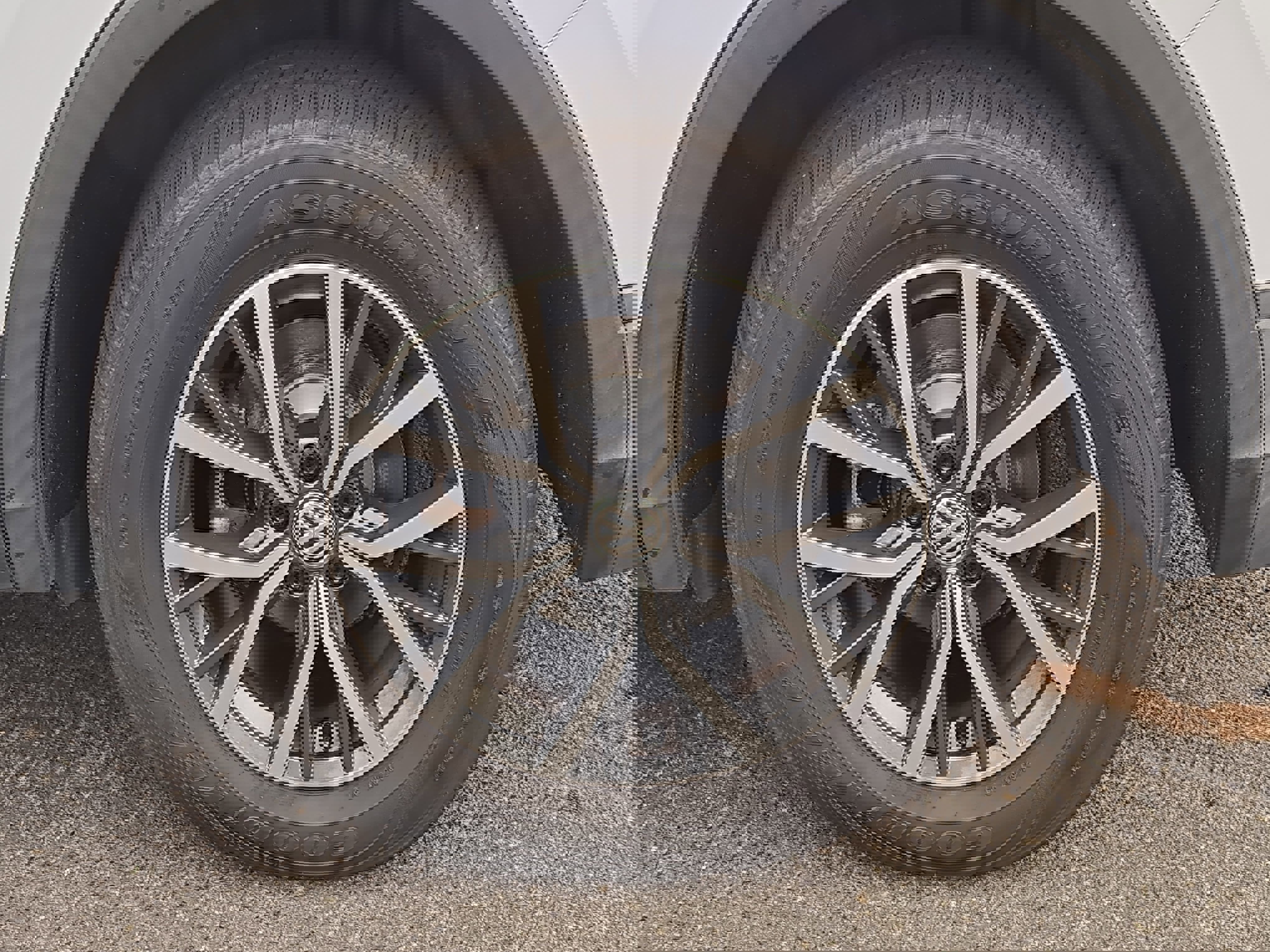 Used 2019 Volkswagen Tiguan SE w/ Panoramic Sunroof Package image 30