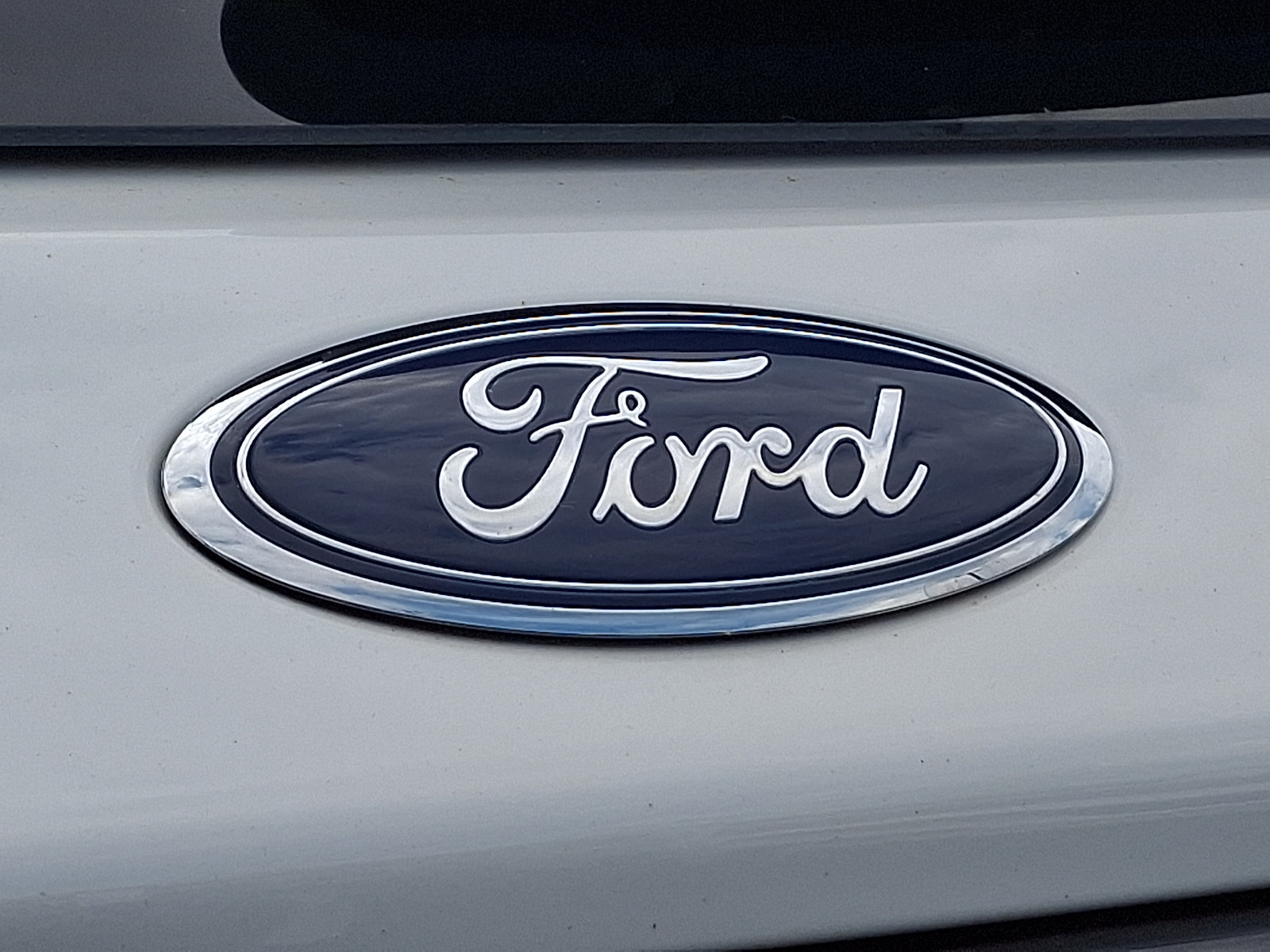 Used 2025 Ford Explorer ST AWD/4WD image 33