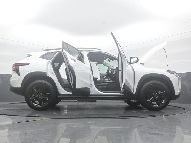 Used 2025 Chevrolet Trax ACTIV FWD image 59