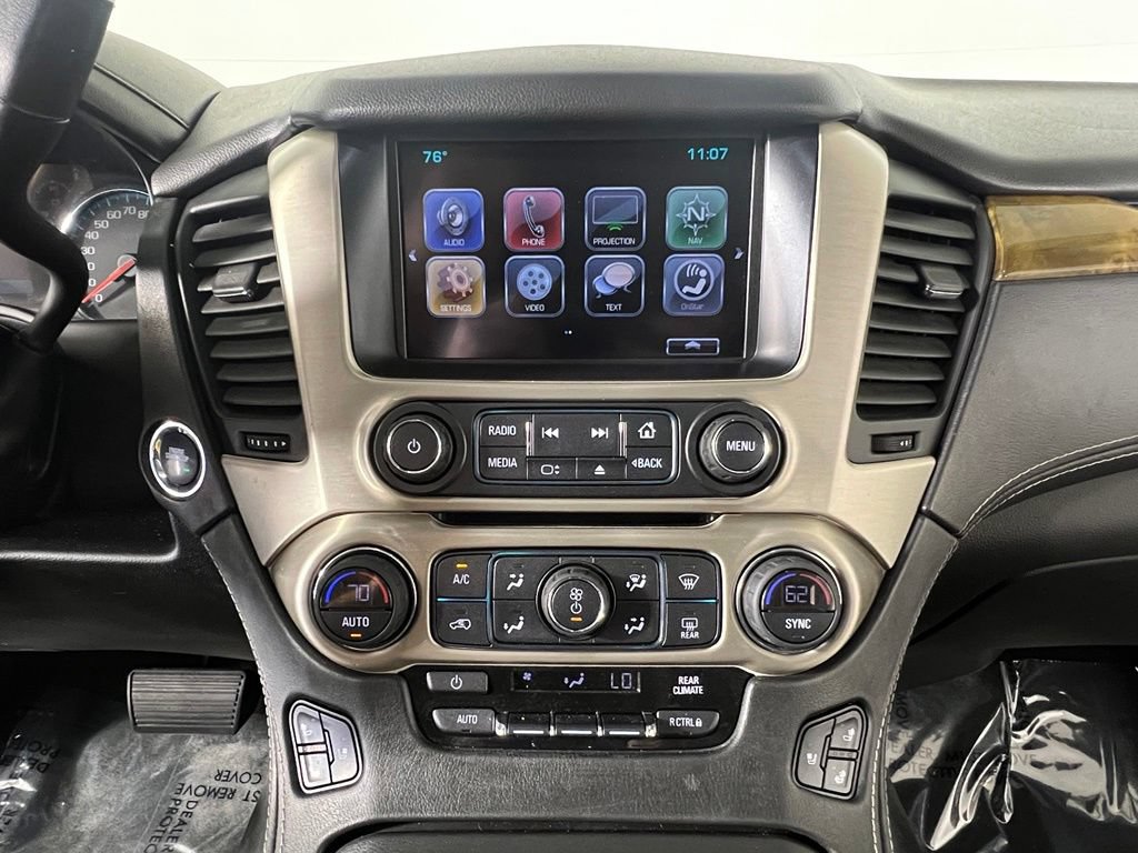 Used 2017 GMC Yukon XL Denali w/ Open Road Package AWD/4WD image 29