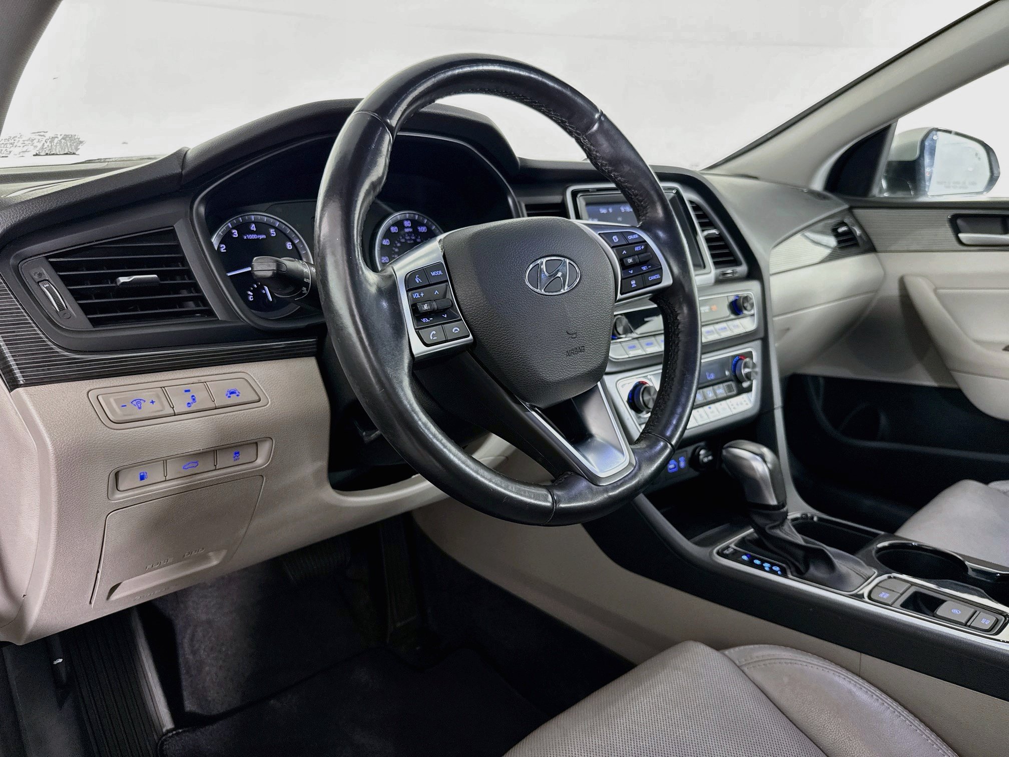 Used 2019 Hyundai Sonata Limited FWD image 21