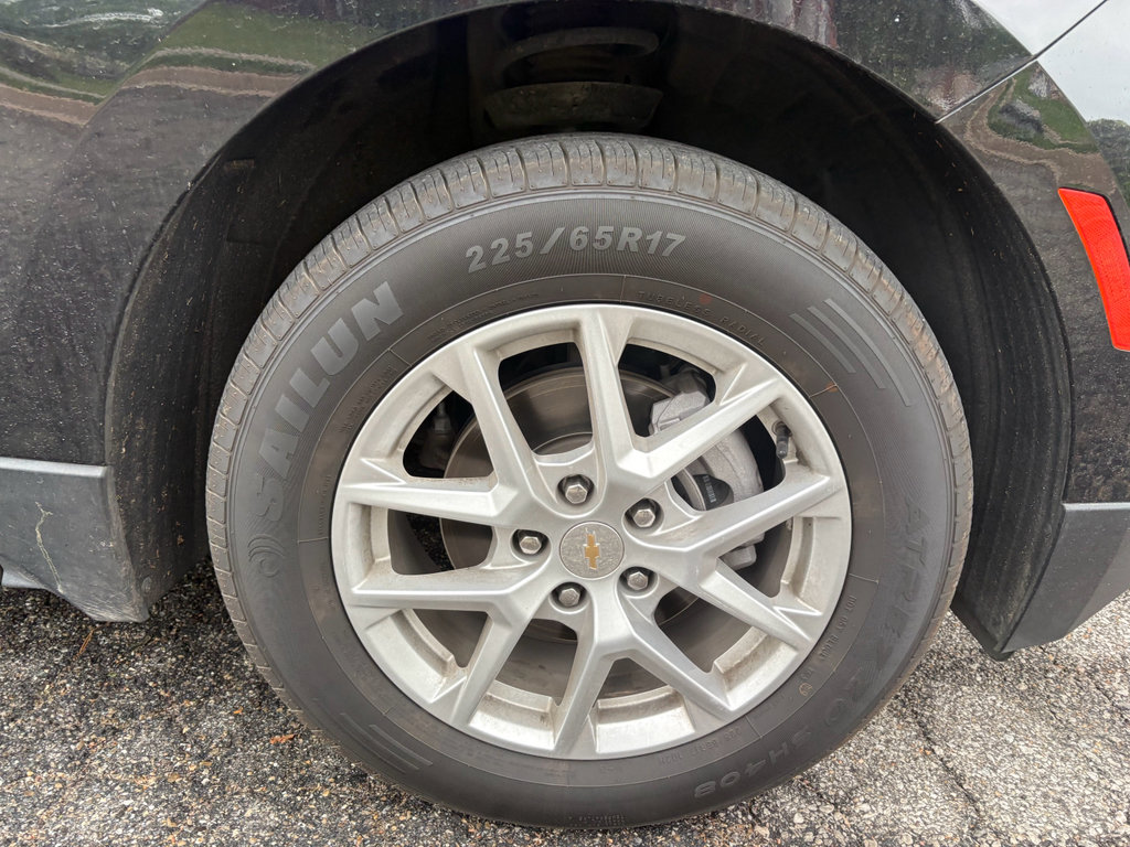 Used 2024 Chevrolet Equinox LT AWD/4WD image 9