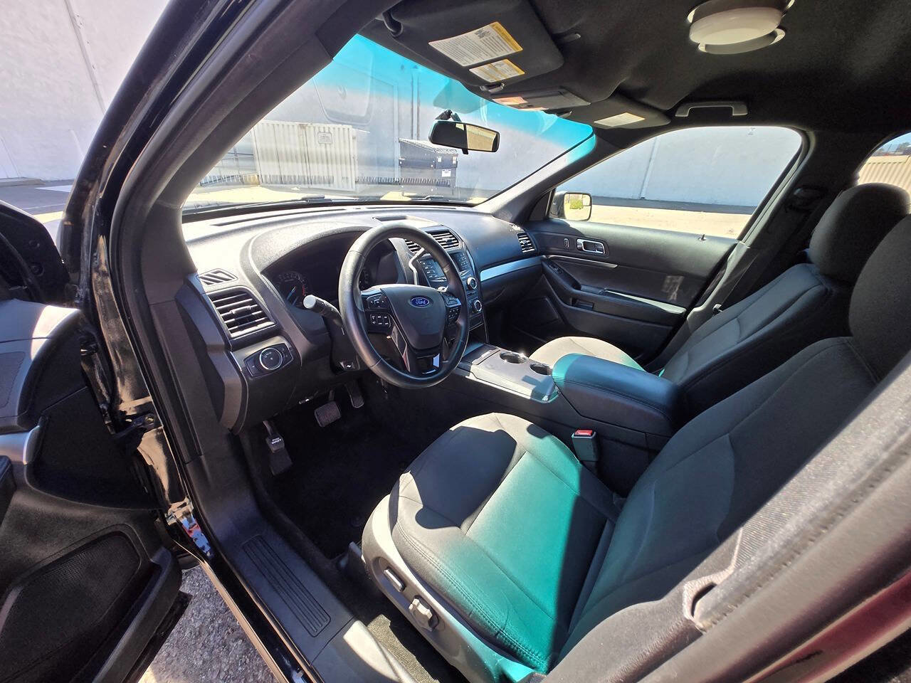 Used 2017 Ford Explorer 4WD Police Interceptor w/ Interior Upgrade Package image 21