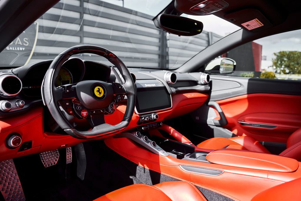 Used 2019 Ferrari GTC4Lusso AWD/4WD image 2