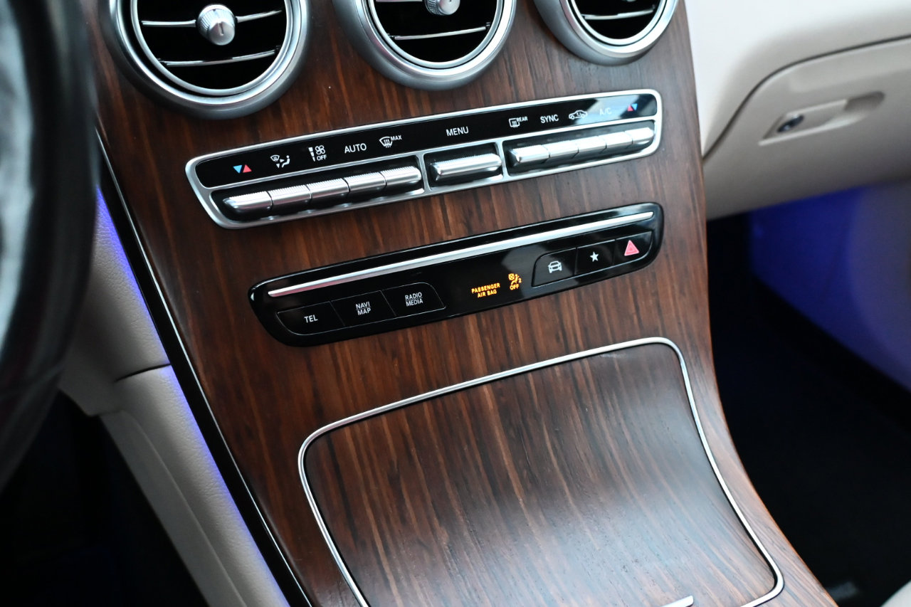 Used 2022 Mercedes-Benz GLC 300 4MATIC image 21