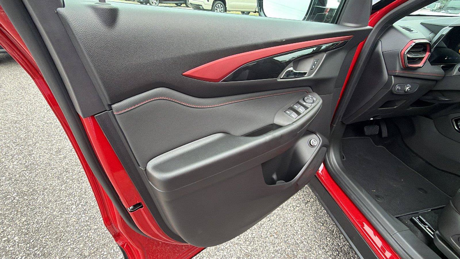 New 2026 Chevrolet TrailBlazer RS w/ Convenience Package FWD image 14