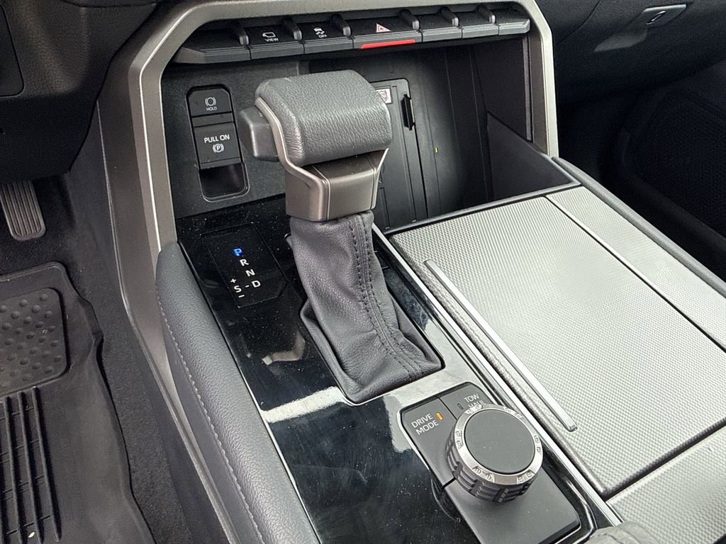 Used 2023 Toyota Sequoia Limited RWD image 20