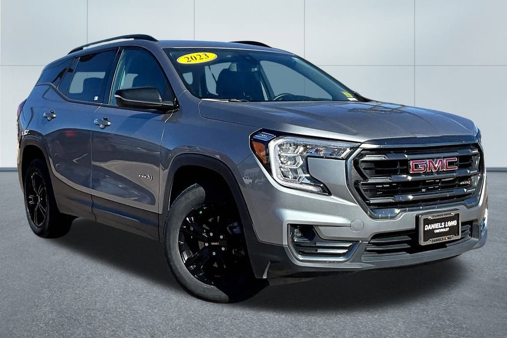 Used 2023 GMC Terrain AT4 image 11