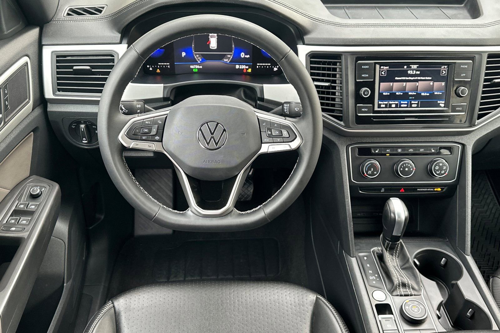 Certified 2022 Volkswagen Atlas Cross Sport SE image 15