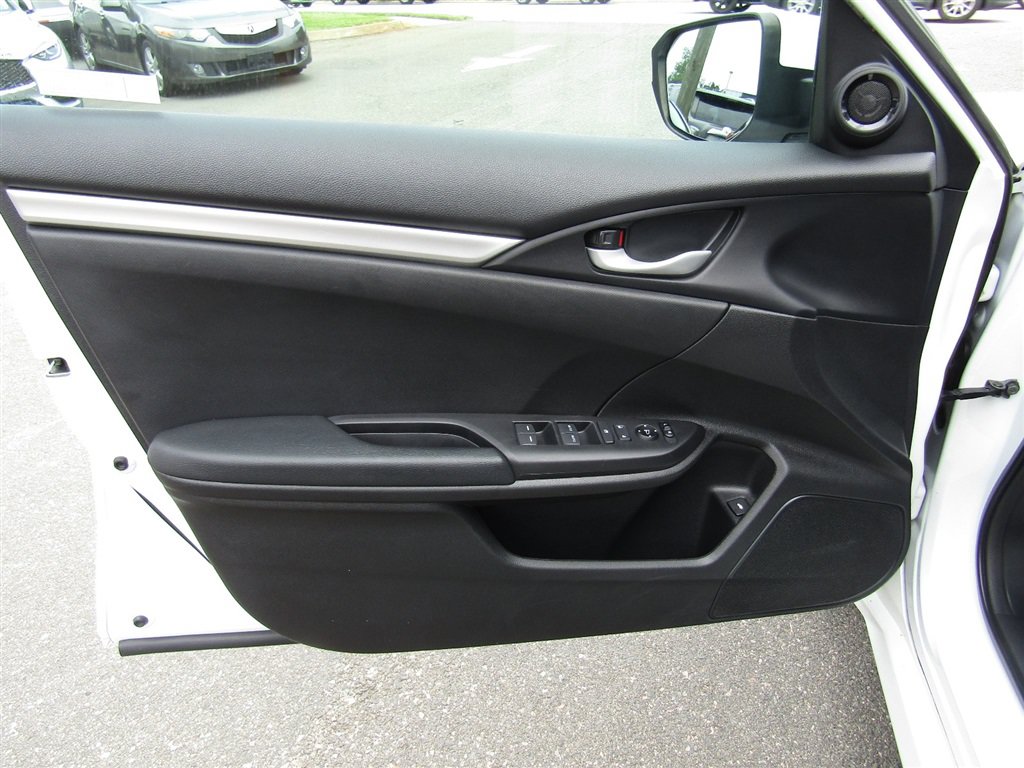 Used 2019 Honda Civic Sport image 14