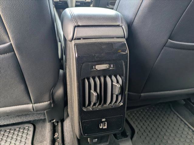 Used 2025 Jeep Compass Latitude w/ Sun & Sound Group image 16