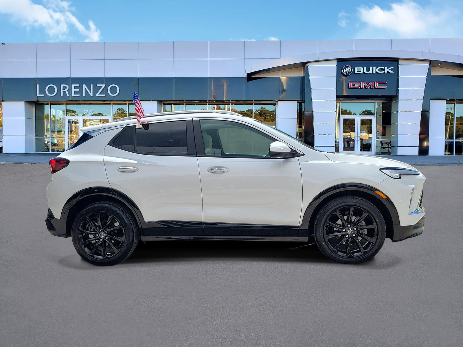Used 2024 Buick Encore GX Sport Touring w/ Experience Buick Package FWD image 4