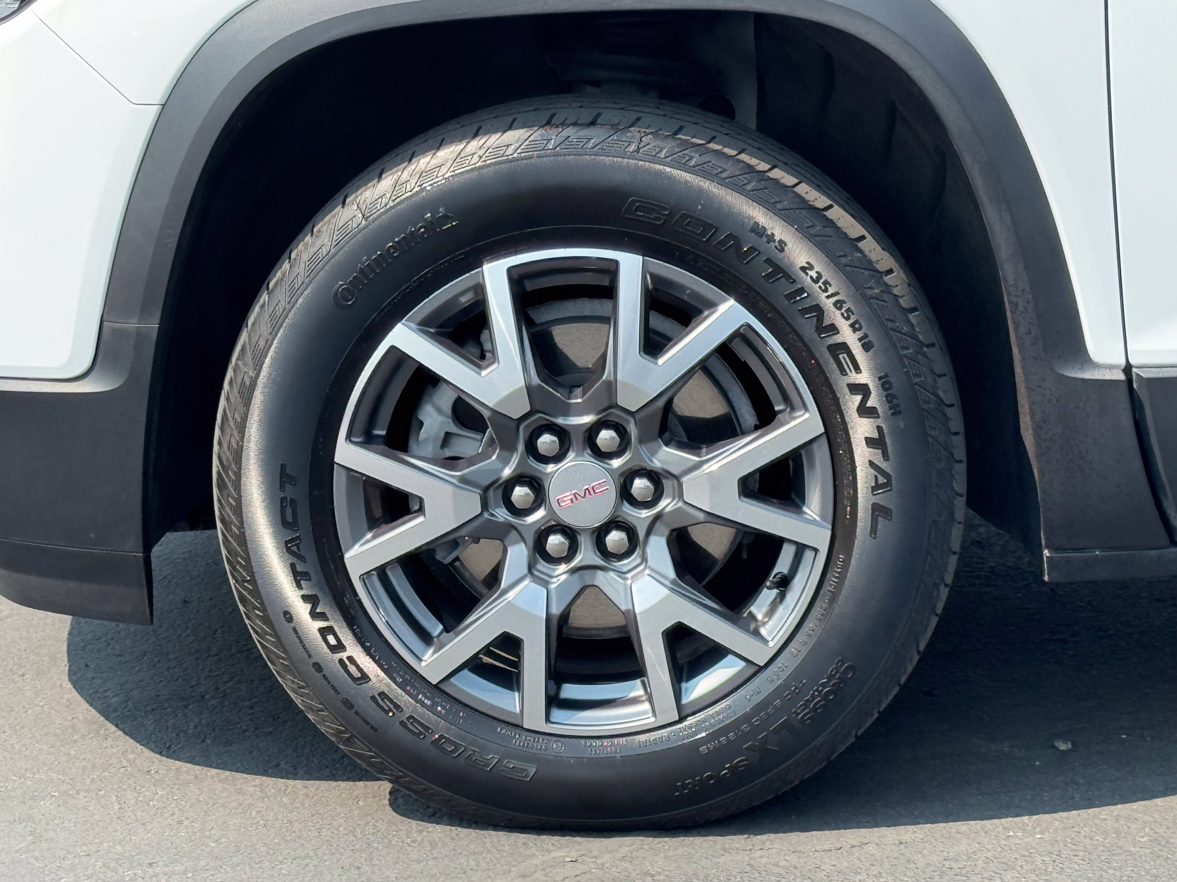 Used 2022 GMC Acadia SLT w/ Technology Package AWD/4WD image 72