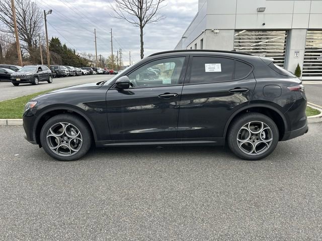 New 2026 Alfa Romeo Stelvio Sprint AWD/4WD image 5
