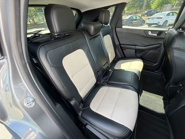 Used 2021 Ford Escape Titanium w/ Titanium Elite Package AWD/4WD image 29