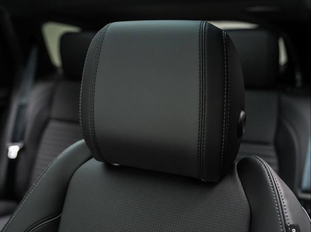 New 2026 Land Rover Discovery Sport Landmark AWD/4WD image 14