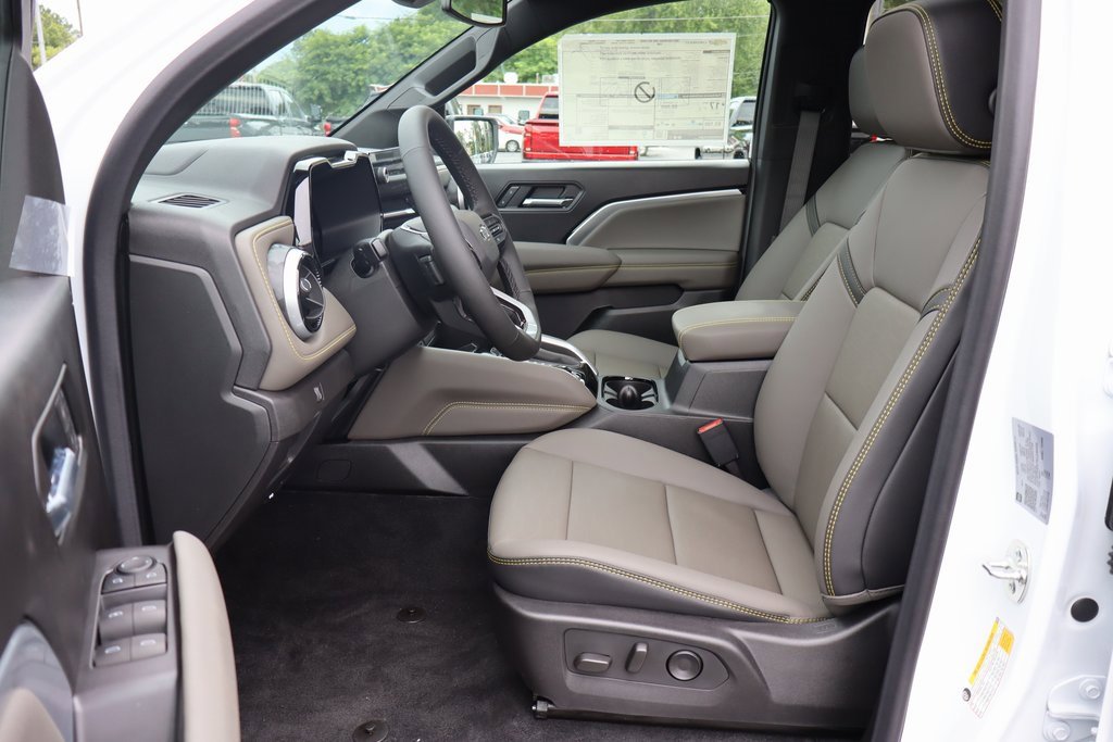 New 2025 Chevrolet Colorado ZR2 w/ Technology Package image 4