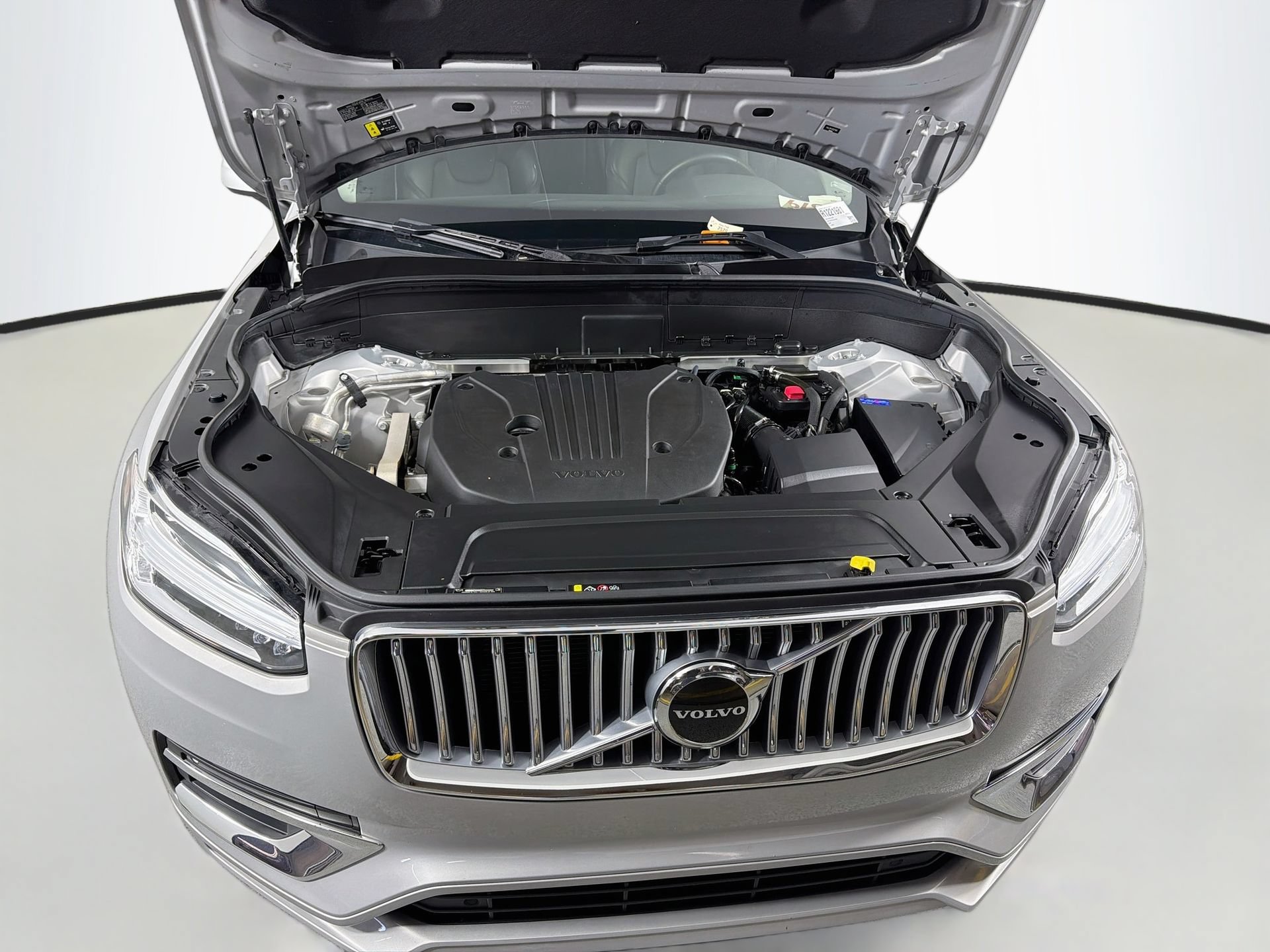 Used 2024 Volvo XC90 B5 Core w/ Protection Package Premier AWD/4WD image 30
