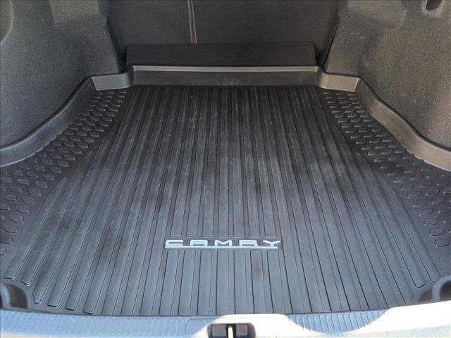 Used 2022 Toyota Camry XSE image 6