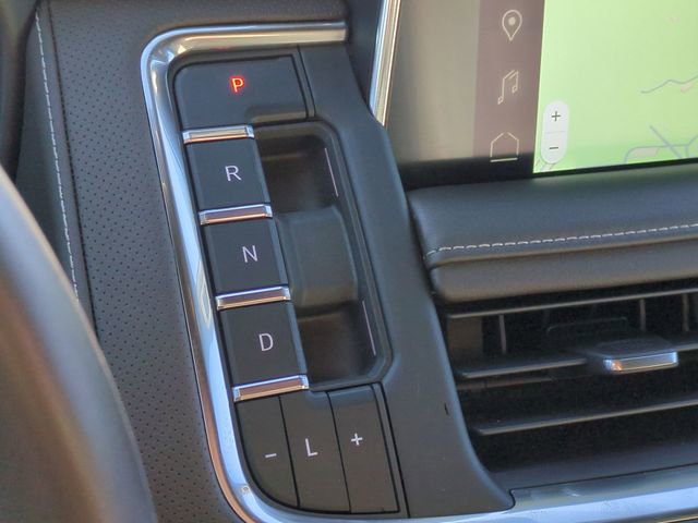 Used 2023 GMC Yukon XL SLT w/ SLT Luxury Package image 20