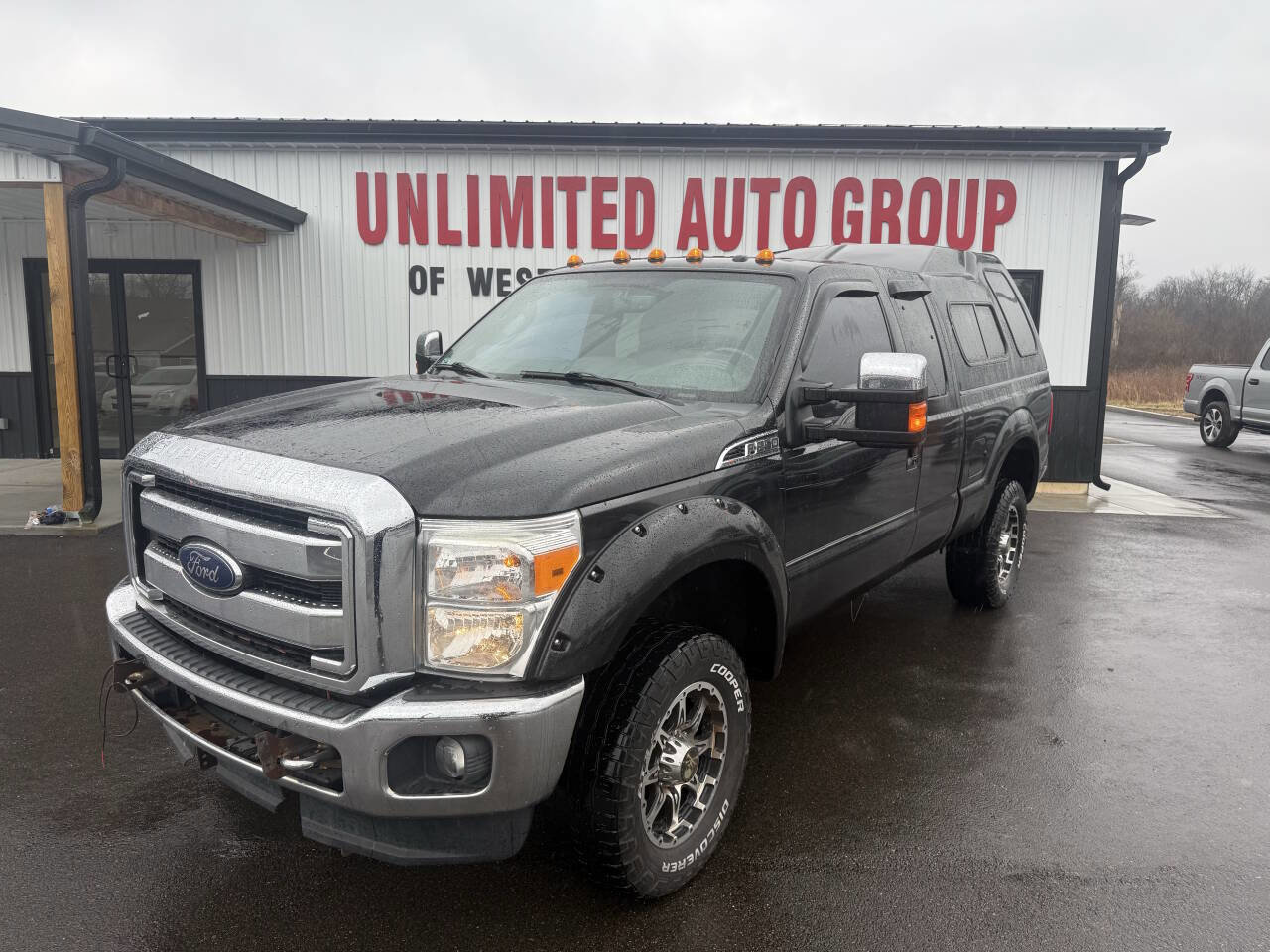 Used 2015 Ford F250 Lariat w/ Chrome Package image 1