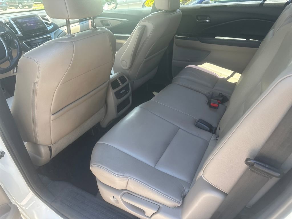 Used 2017 Honda Pilot EX-L image 10