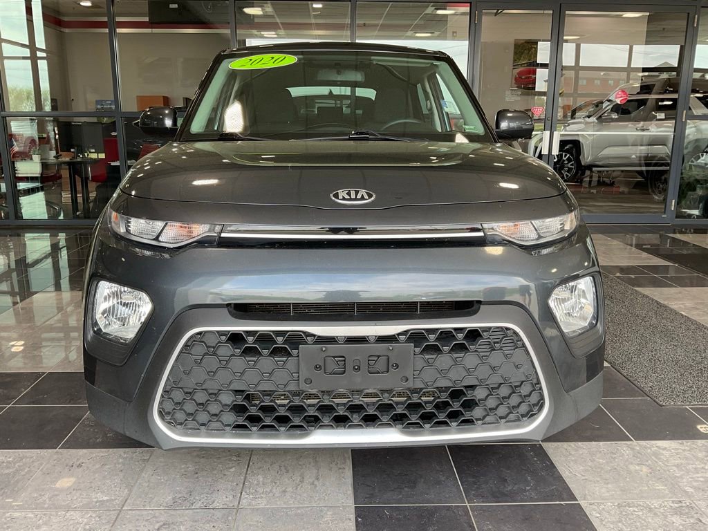 Used 2020 Kia Soul LX image 2