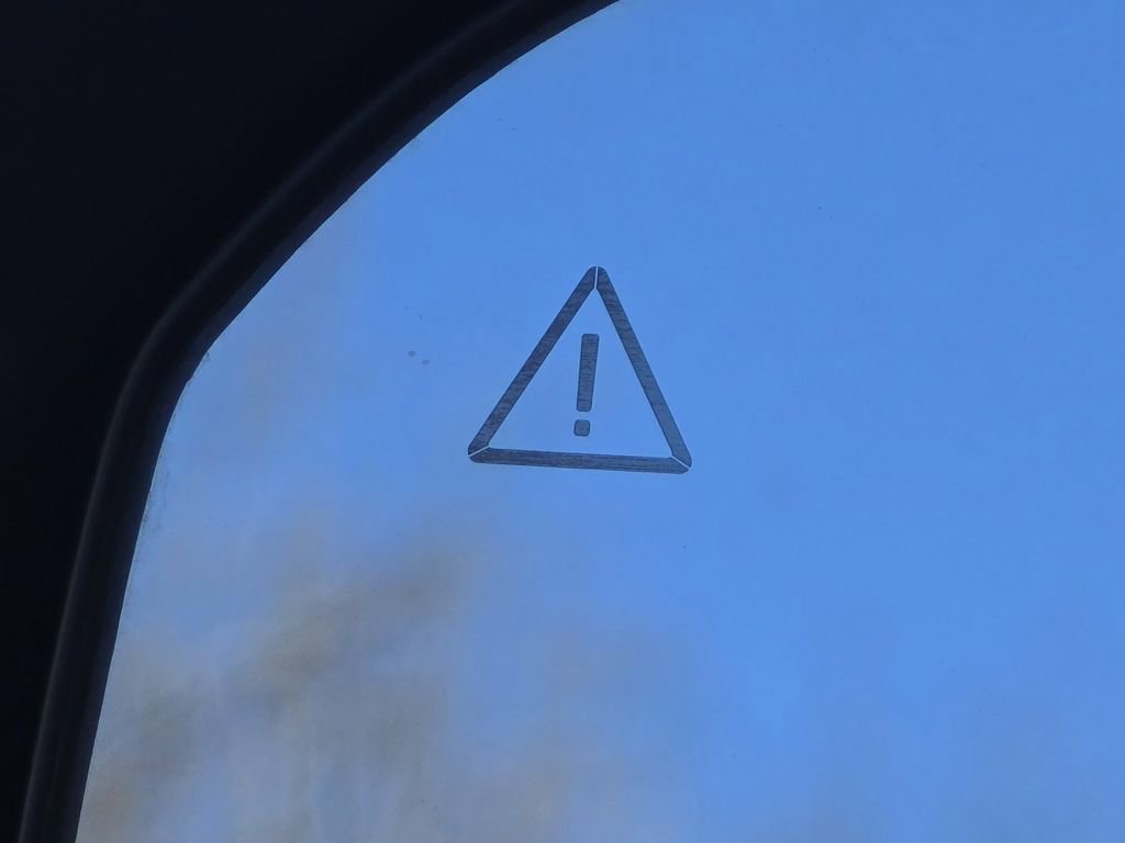 Used 2024 Hyundai Santa Fe Limited image 9