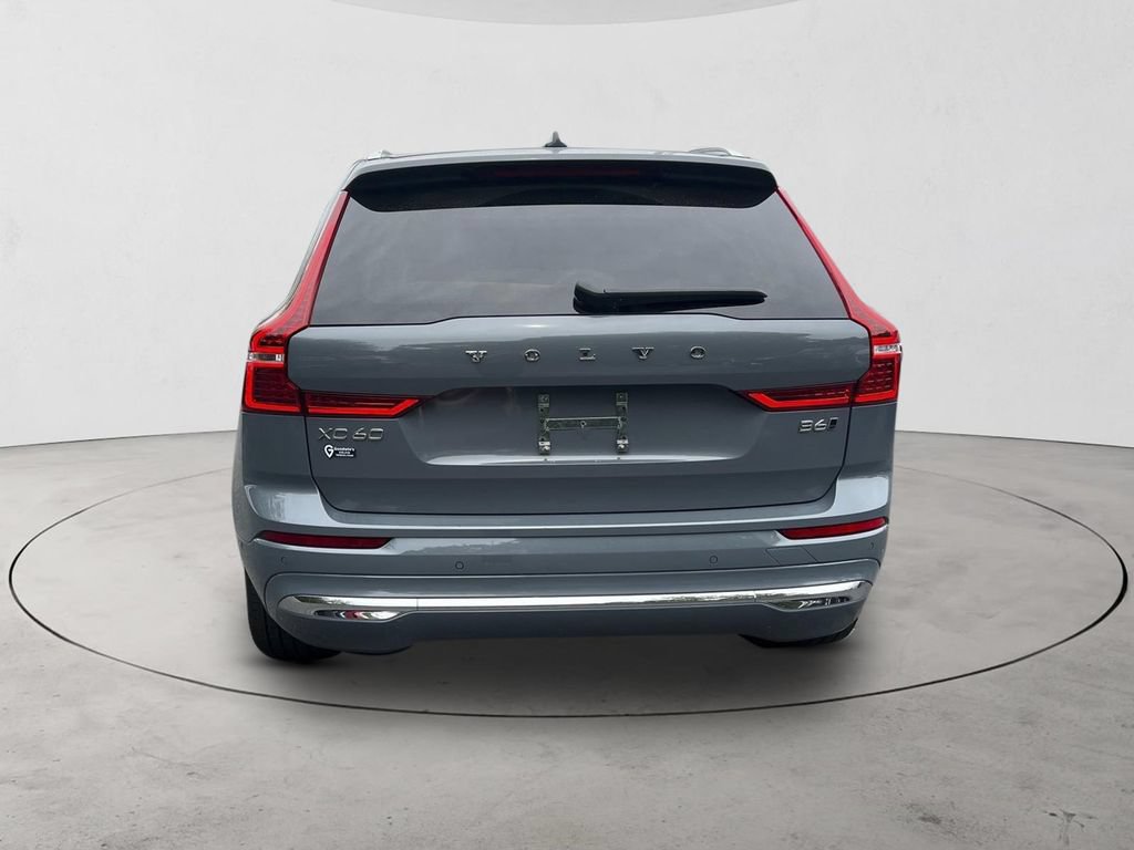 Certified 2023 Volvo XC60 B6 Ultimate w/ Climate Package AWD/4WD image 4