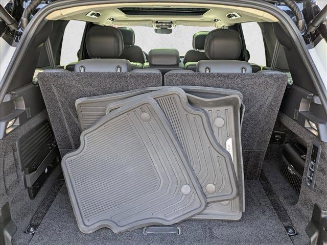 Used 2025 Land Rover Range Rover Long Wheelbase SE image 6