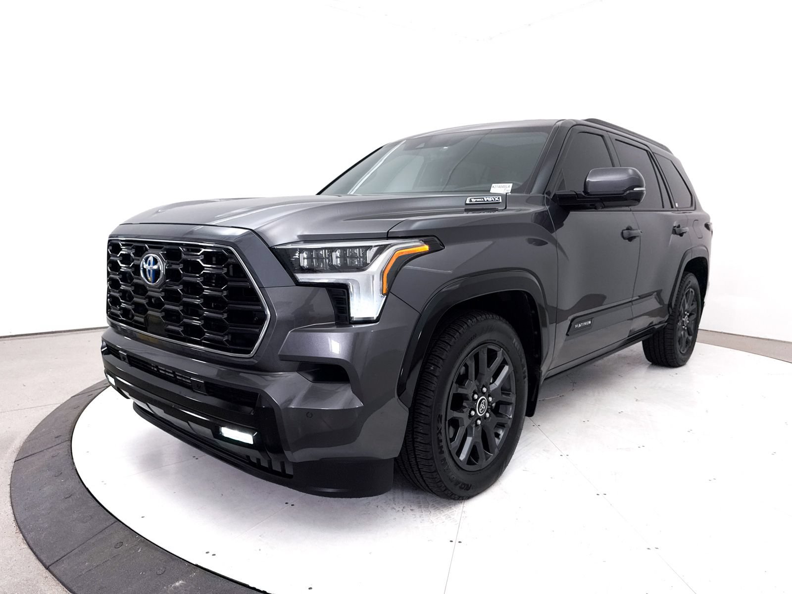 Used 2023 Toyota Sequoia Platinum AWD/4WD image 15
