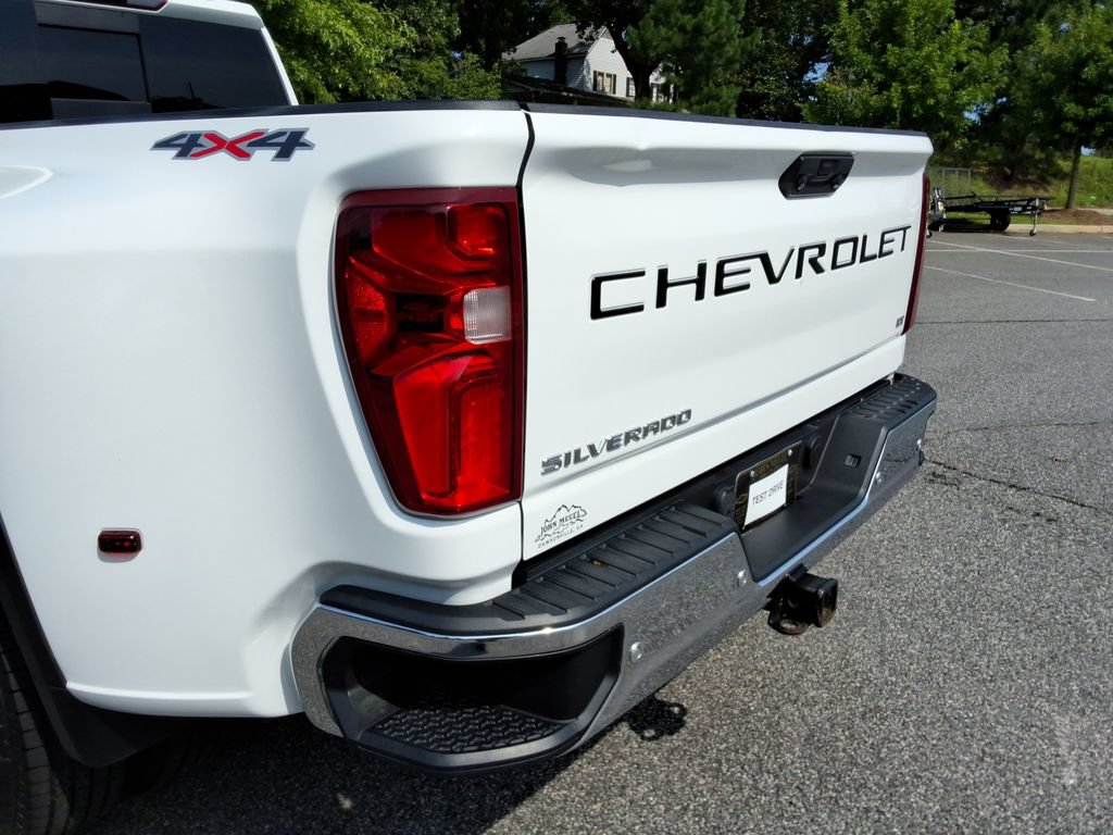 Certified 2022 Chevrolet Silverado 3500 LT w/ All Star Edition AWD/4WD image 15
