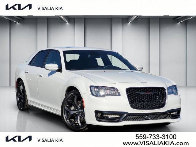 Used 2023 Chrysler 300 S w/ Comfort Group RWD image 1