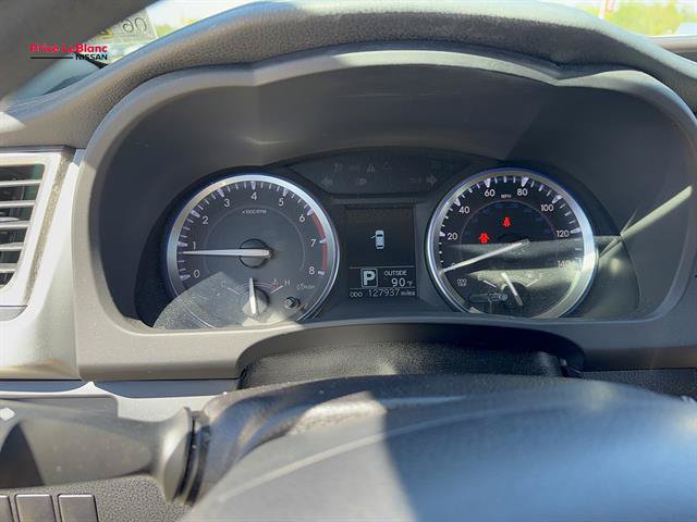 Used 2016 Toyota Highlander LE FWD image 24