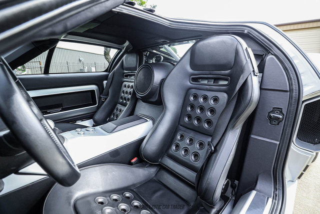 Used 2005 Ford GT RWD image 41