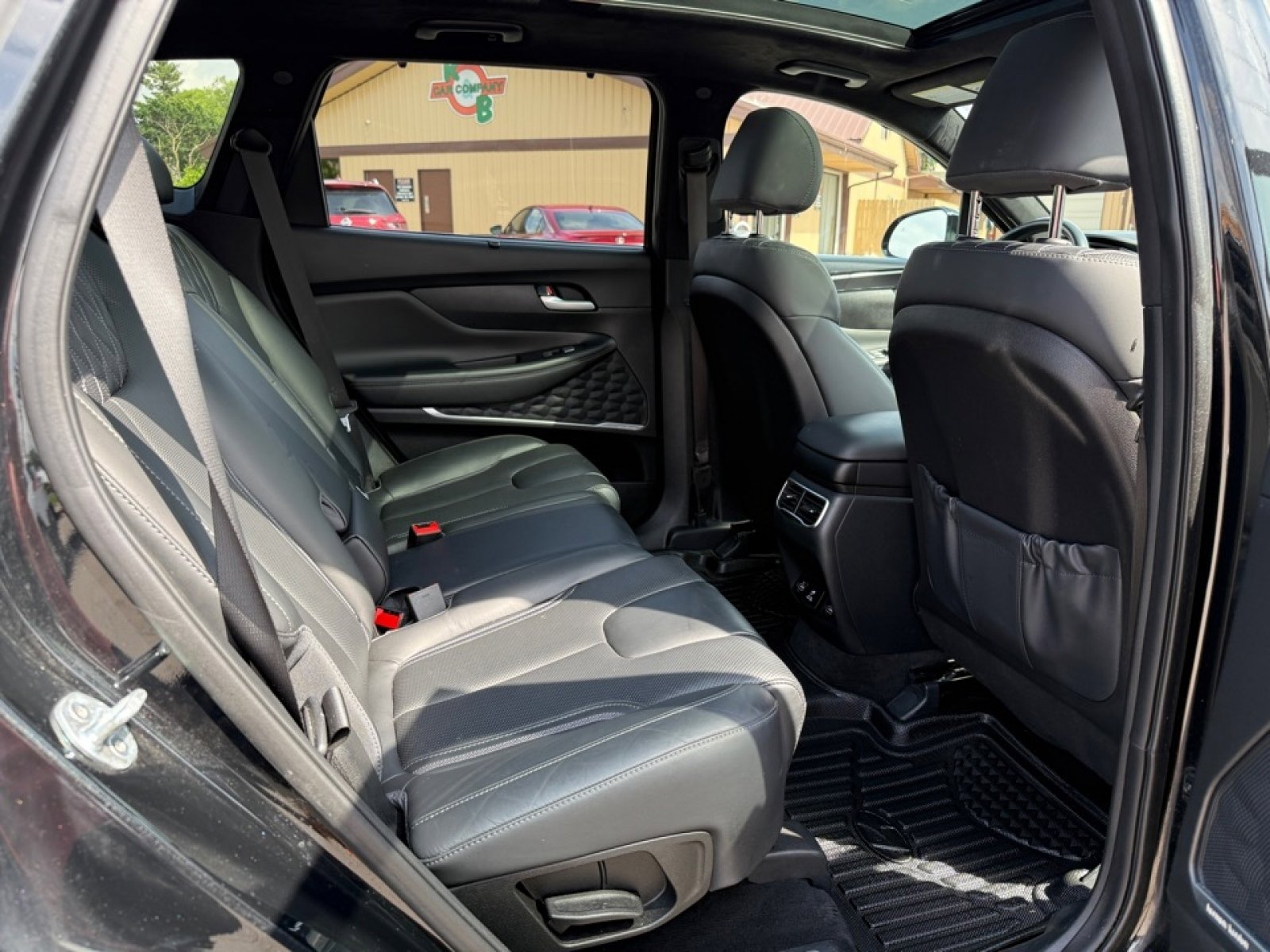 Used 2021 Hyundai Santa Fe Calligraphy image 15