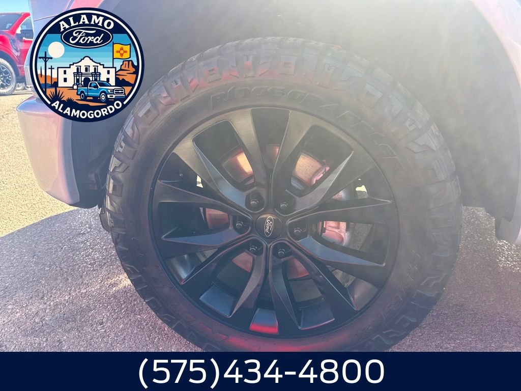 Used 2016 Ford F150 XLT w/ Equipment Group 302A Luxury image 2