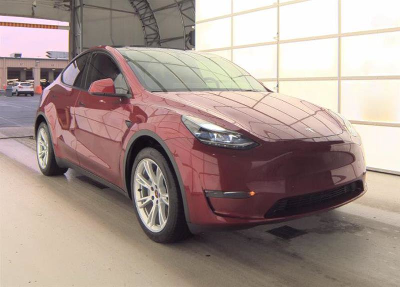 Used 2024 Tesla Model Y Long Range AWD/4WD image 6