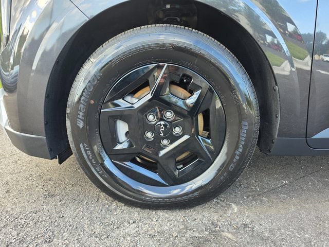 Used 2026 Kia Carnival FWD image 16