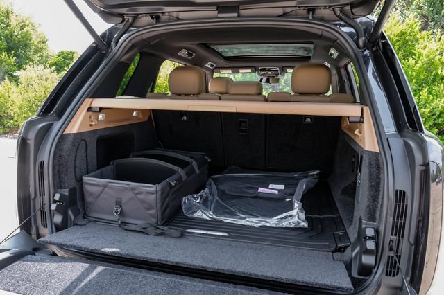 New 2026 Land Rover Range Rover SE AWD/4WD image 60